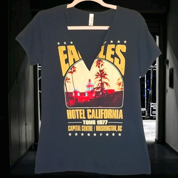 The Eagles Tops - The Eagles Hotel California Tour 1977 Band Tee